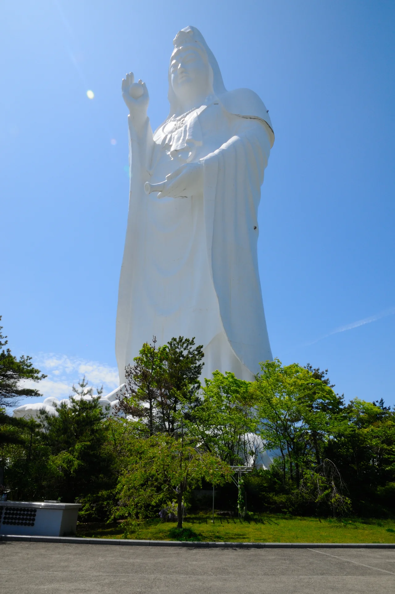 "Sendai Daikannon"